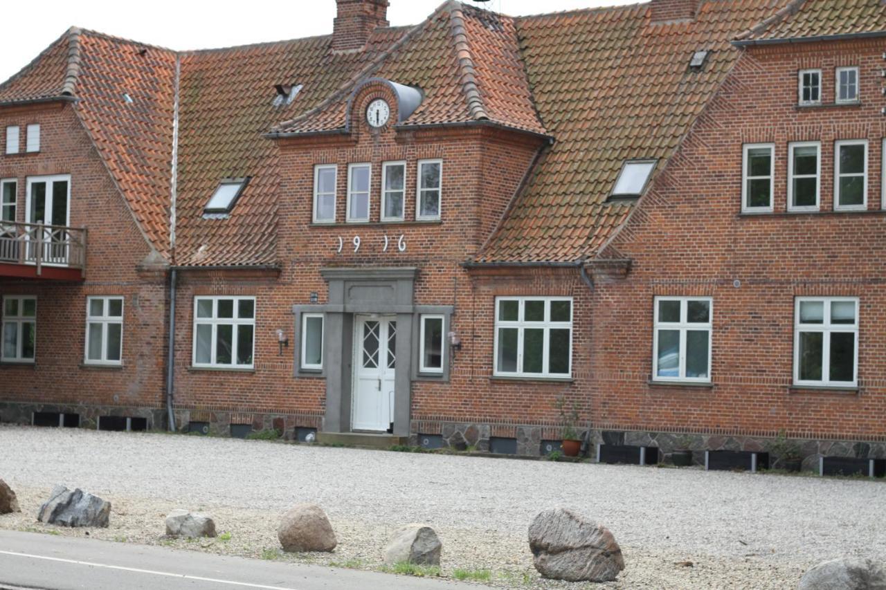 Hotel Stokkegaarden'S Bnb & Apartments Stokkemarke Exteriör bild